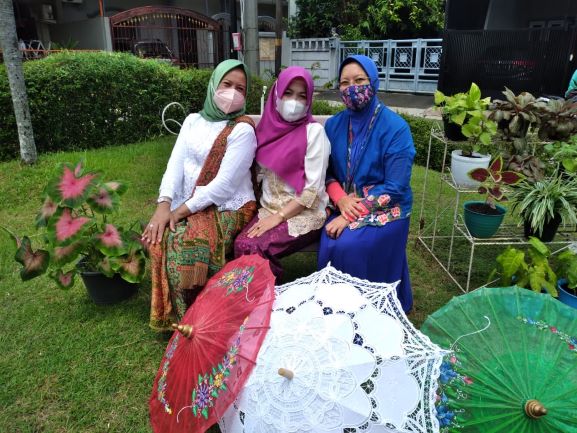 Disediakan spot foto - garden--